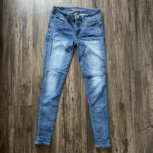 American Eagle skinny jeans